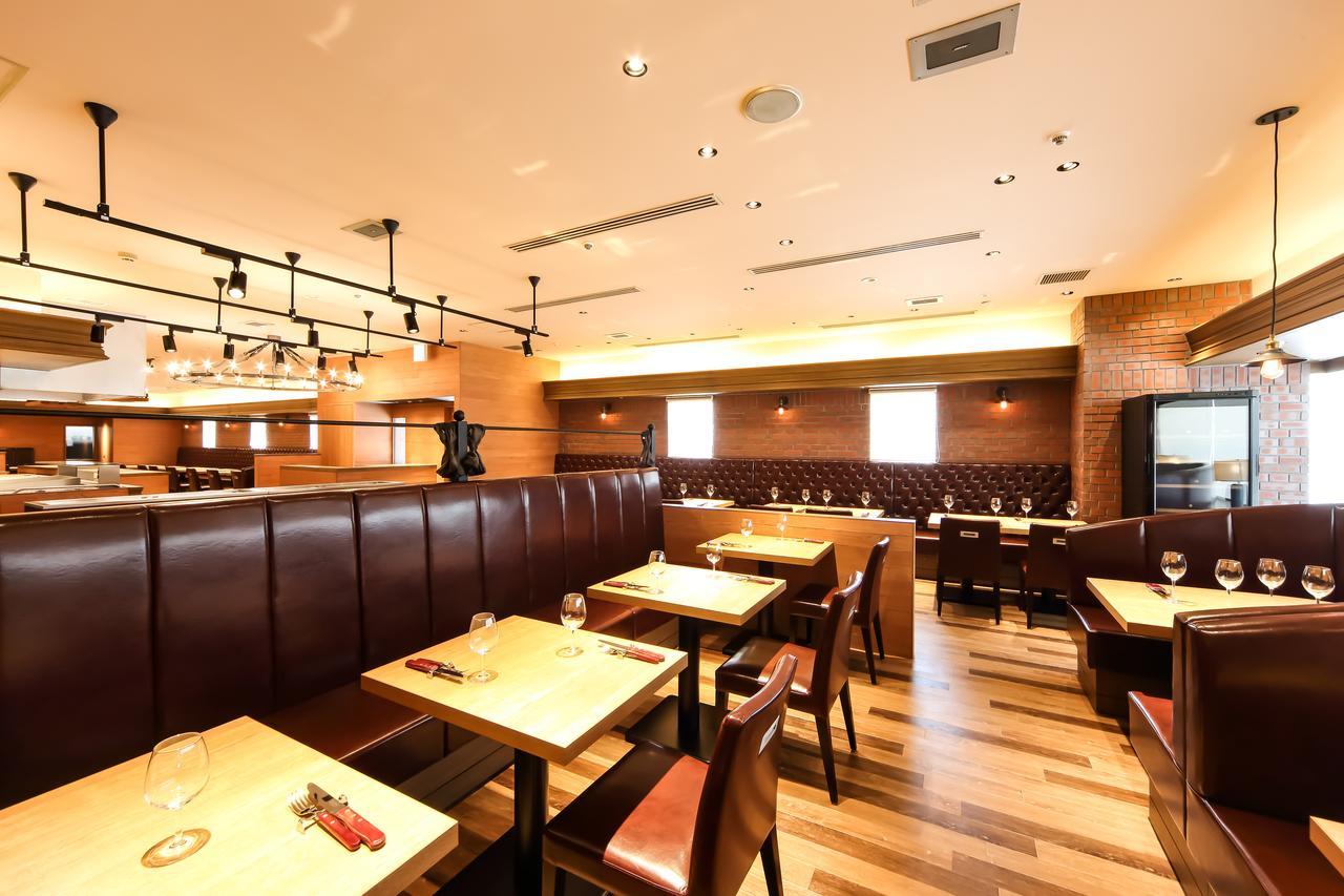 Osaka Tokyu REI Hotel Bagian luar foto